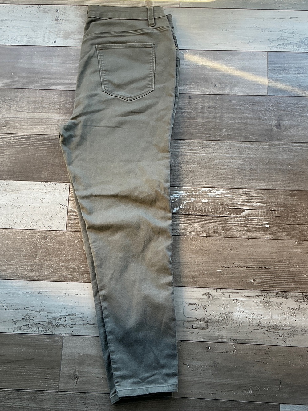 Design Lab Lord & Taylor Olive Green Skinny Pants